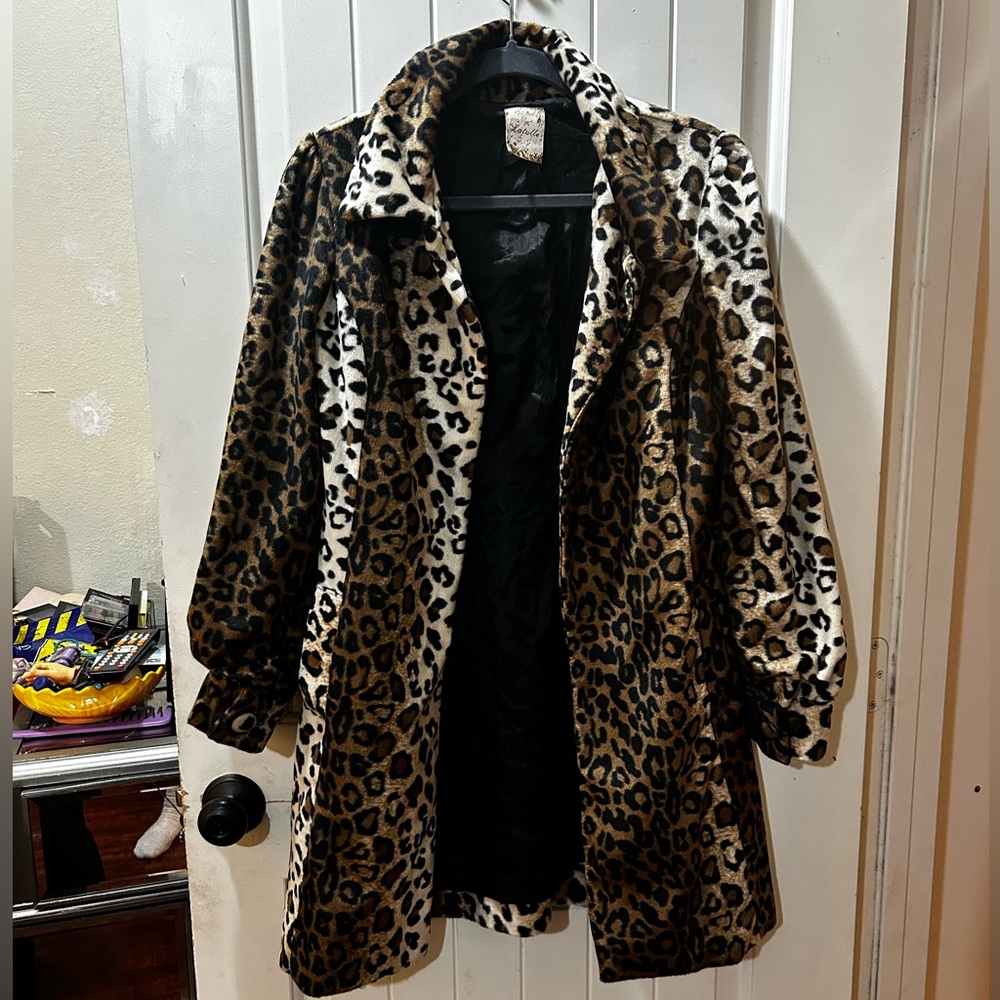 Vintage Leopard Print Peacoat
